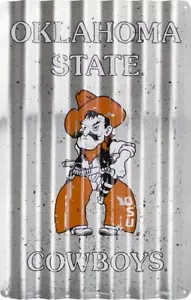 LETRERO DE METAL CORRUGADO OKLAHOMA STATE 12"" X 18"" UNIVERSIDAD ESTAÑO RETRO - Imagen 1 de 4