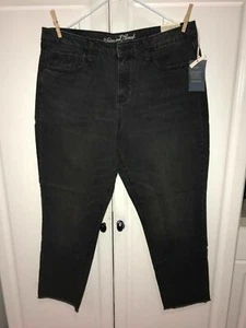 New Universal Thread Jeans size 12/31R Frayed Hem High Rise Straight Leg Black - Picture 1 of 7