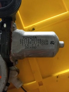 07-24 TOYOTA TUNDRA RIGHT OR LEFT POWER WINDOW MOTOR BLACK GLASS 857100C080 OEM - Picture 1 of 4