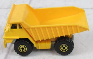 Hot Wheels 1979 Yellow Dump Truck, Workhorses Series (Malaysia) - Picture 1 of 6