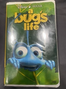 A Bug's Life Disney Pixar (VHS, 1997, Clam Shell) - Widescreen - Picture 1 of 3