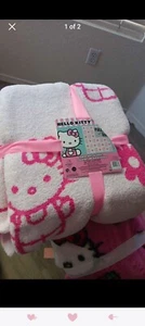 NWT Hello Kitty Pink Daisy Super Soft Blanket FULL/QUEEN 90x90 Sanrio 2024 - Picture 1 of 2
