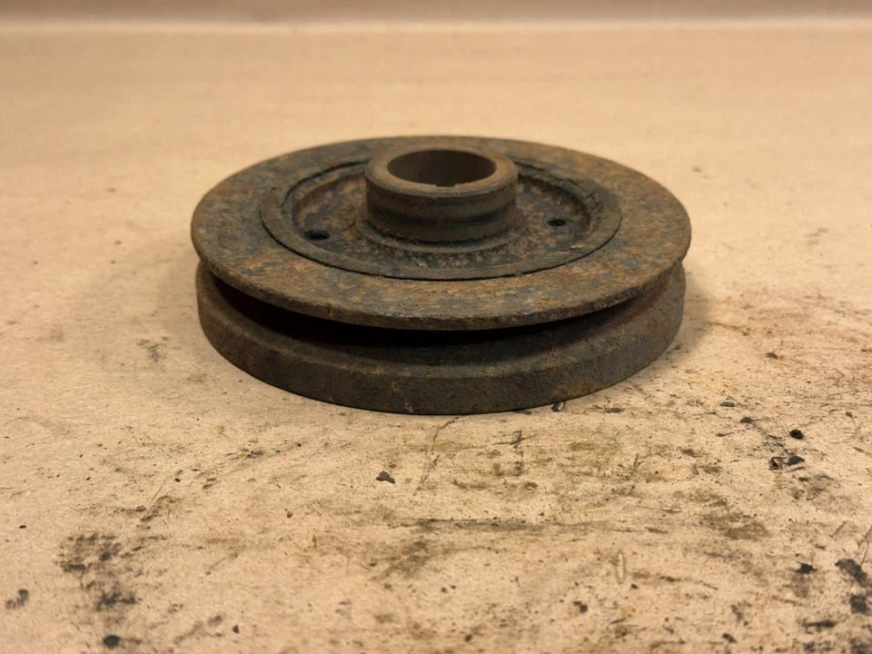 Original MG MGB Crankshaft Pulley Damper - Image 1 of 4