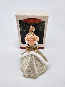 Hallmark Ornament 1994 Holiday Barbie #2 in the Series - Bild 1 von 10