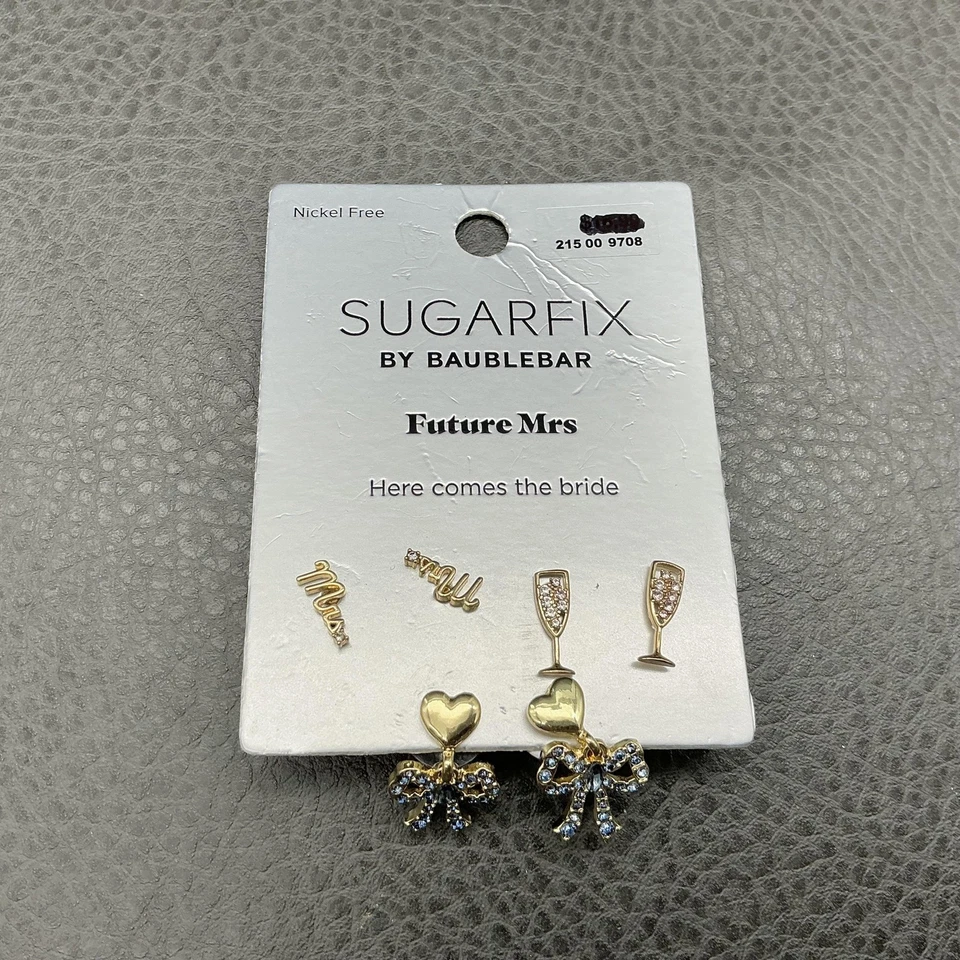 Juego de pendientes nupciales Sugarfix by BaubleBar Future Mrs tono dorado sin níquel Foto 1 de 4