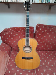 Larrivee OM-09 Guitar. Exceptional. Owned from new. Master piece. Insp welcome. 
