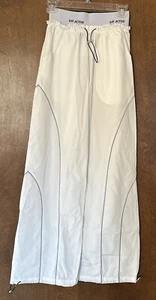 Beleuchtete Active Wear weiße Satin-Cargohose SMALL Jogginghose Utility neu mit Etikett - Bild 1 von 15