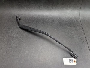 Front Right Windshield Wiper Arm 2019 Mazda CX-5 KD2W-67-321 2017 2018 2020 2021 - Picture 1 of 11