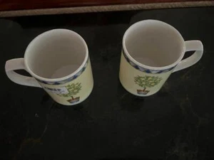Royal Doulton Carmina Lemon Tree Set of 2 Mugs New - Picture 1 of 6