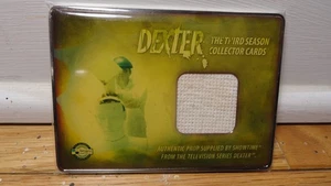Dexter Season 3 SDCC Metal Wardrobe Card Dexter Morgan Blood Splatter Suit - Picture 1 of 2