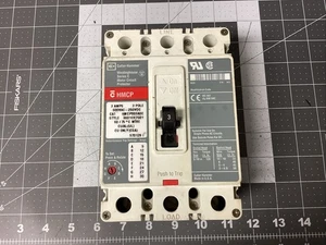 EATON CUTLER HAMMER HMCP003A0C 3-POLE 600V 3A CIRCUIT BREAKER (LPW69S) - Picture 1 of 8