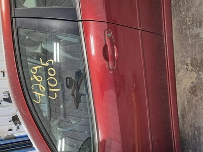 Б/у передняя левая дверь в сборе передняя подходит: 2010 Pontiac G6 Sdn L. с центральной молдией - Изображение 1 из 4