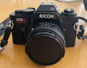 Ricoh XR-S 35mm Film Camera with Sunpak Auto 24 DX THYRISTOR - Picture 1 of 6