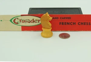 Cruzado Caballero Blanco Diseño Staunton Tallado a Mano Madera Barnizada De Colección Francia - Imagen 1 de 6