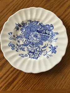 "Plato de postre de pan azul Royal Doulton THE KIRKWOOD 6""" - Imagen 1 de 4