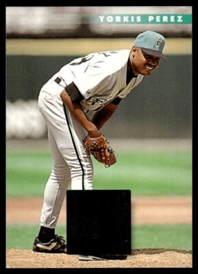 1996 Donruss #154 Yorkis Perez Florida Marlins - Image 1 of 2