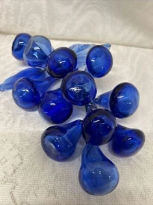 Vintage 1960s Cobalt Blue Glass Grapes Mid Century Handblown, 12 Grapes 2 Leaves - Picture 1 of 8