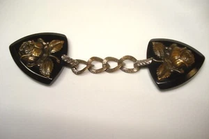 ANTIK Vintage Bakelit Umhang Verschluss Set ANNÄHEN Metall ROSEN MOTIV - Bild 1 von 3