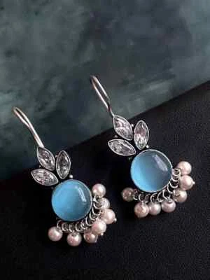 Minimalist monalisa stone earring - Image 1 of 3