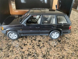 1/18 AUTOART 70016 RANGE ROVER 4.6 HSE BLACK - Picture 1 of 11