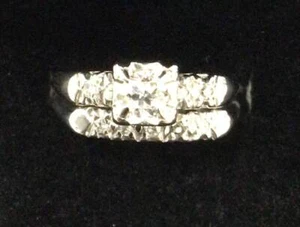 14k 5g White Gold Vintage Wedding Set Size 6.75  .30 carat center diamond  - Picture 1 of 4