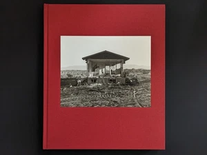 Message from the Exterior — Mark Ruwedel | Photobook of Desert Houses & Ruins - Bild 1 von 12