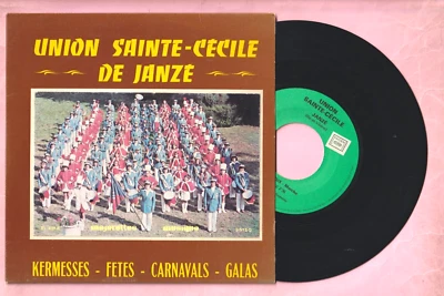 UNION SAINTE CECILE DE JANZE ( Près FOUGERES )  FANFARE / MAJORETTES / MUSIQUE - Photo 1/2