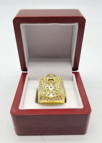 Chicago Bulls SCOTTIE PIPPEN 1998 Replica NBA Finals Championship Ring in Box Cover