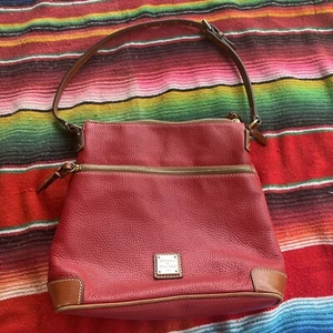 Dooney & Bourke Kiesel Leder Schulter Rot Handtasche Tasche EUC - Bild 1 von 14