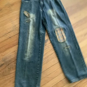 Vintage Y2K Luxury Patch All Over Dtek Jeans Size 36W 34L Hip Hop - Picture 1 of 9