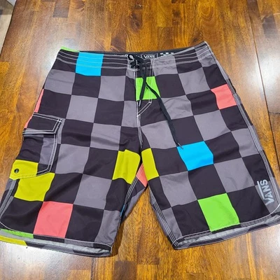 Pantalones Cortos de Natación Vans Para Hombre 34 Cuadros Boardshorts Surf Playa Multicolor Foto 1 de 4