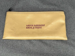 B23 Santa Barbara Bank & Trust - Banktasche mit Reißverschluss beige - Bild 1 von 3