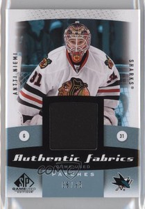 2010-11 SP Game Used Edition Authentic Fabrics /35 Antti Niemi #AF-AN Patch