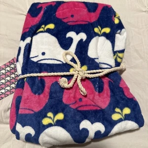 Pottery Barn Kids hooded Baby beach towel wrap Whales Pink Navy White New - Picture 1 of 3