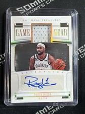 2022-23 National Treasures Patty Mills Game Gear Patch Auto Gold 11/25 Nets