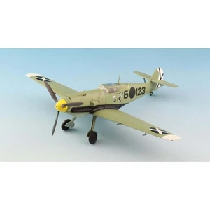 Hobby Master 1:48 BF 109E-3 Spanish Civil War Oblt. Hans Schmoller-Haldy 3.J/88 - Picture 1 of 4