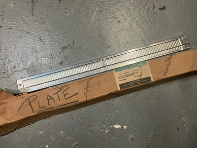 73-77 Chevrolet Blazer GMC Jimmy LH Sill Step Plate 339907 - Image 1 of 3