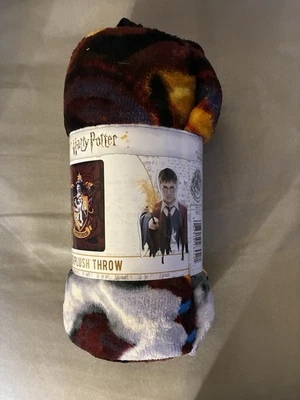 Northwest Harry Potter Gryffindor Battle Flag Plush Throw Blanket 46" X 60" New - Image 1 of 4