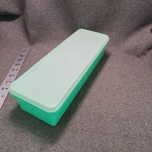 Contenedor crujiente de apio vegetal verde Tupperware de colección #892-5 - Imagen 1 de 5