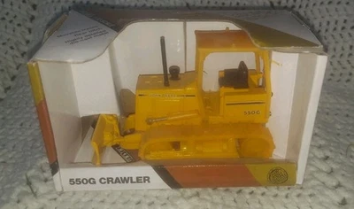 1/32 Ertl Construction John Deere 550G Crawler Bulldozer #5573 - Image 1 of 4