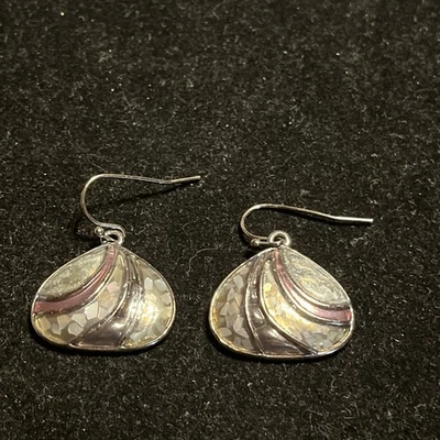 Pendientes de colección Lia Sophia junto al mar concha genuina madreperla hematita lágrima Foto 1 de 4