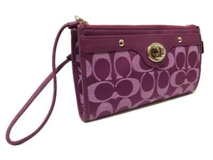 MINT Coach Penelope Purple Signature C Zippy Wristlet Clutch Purse Wallet RARE! - Picture 1 of 1