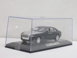 Rolls-Royce Ghost berlina in scatola grigio/argento IXO MOC169 1:43 - Foto 1 di 10