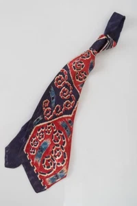 1940s Vintage Berkley Cravat Silk Neck Tie Artsy Bold Design ~ Nice and Wide! - Picture 1 of 3