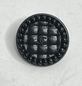Chanel Negro CC Acolchado Tachonado Caña Botón - Imagen 1 de 4
