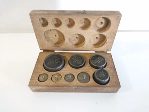 Antikes Waagengewicht Set 30er Jahre Ungarn, 5, 10, 20, 50, 100, 200 Gramm - Bild 1 von 6