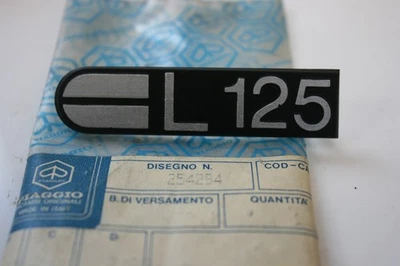 Placa Escrita "CL 125" Emblema Piaggio Vespa Cosa CL 125 - Imagen 1 de 2