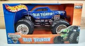 2004 Hot Wheels Monster Jam 1:24 Blue Thunder Metal Body Truck