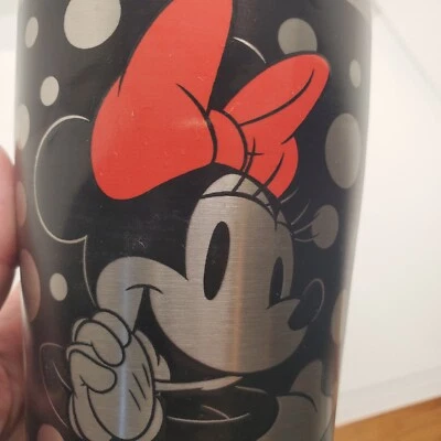 Tervis Tumbler Company - Disney - Minnie Mouse lunares plateados 20 oz con tapa Foto 1 de 4