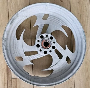 Custom Big Dog Motorcycle Rear Wheel - Bild 1 von 3